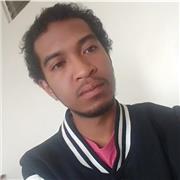 Professeur d'informatique bureautique offre des cours en ligne pour tout le monde.